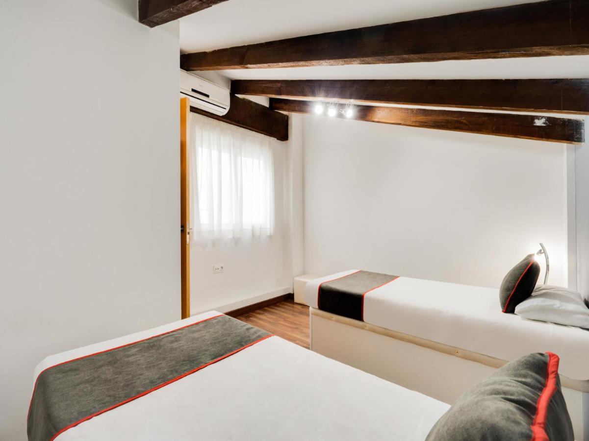 Oyo Style Apartments Puerto Valencia Luaran gambar