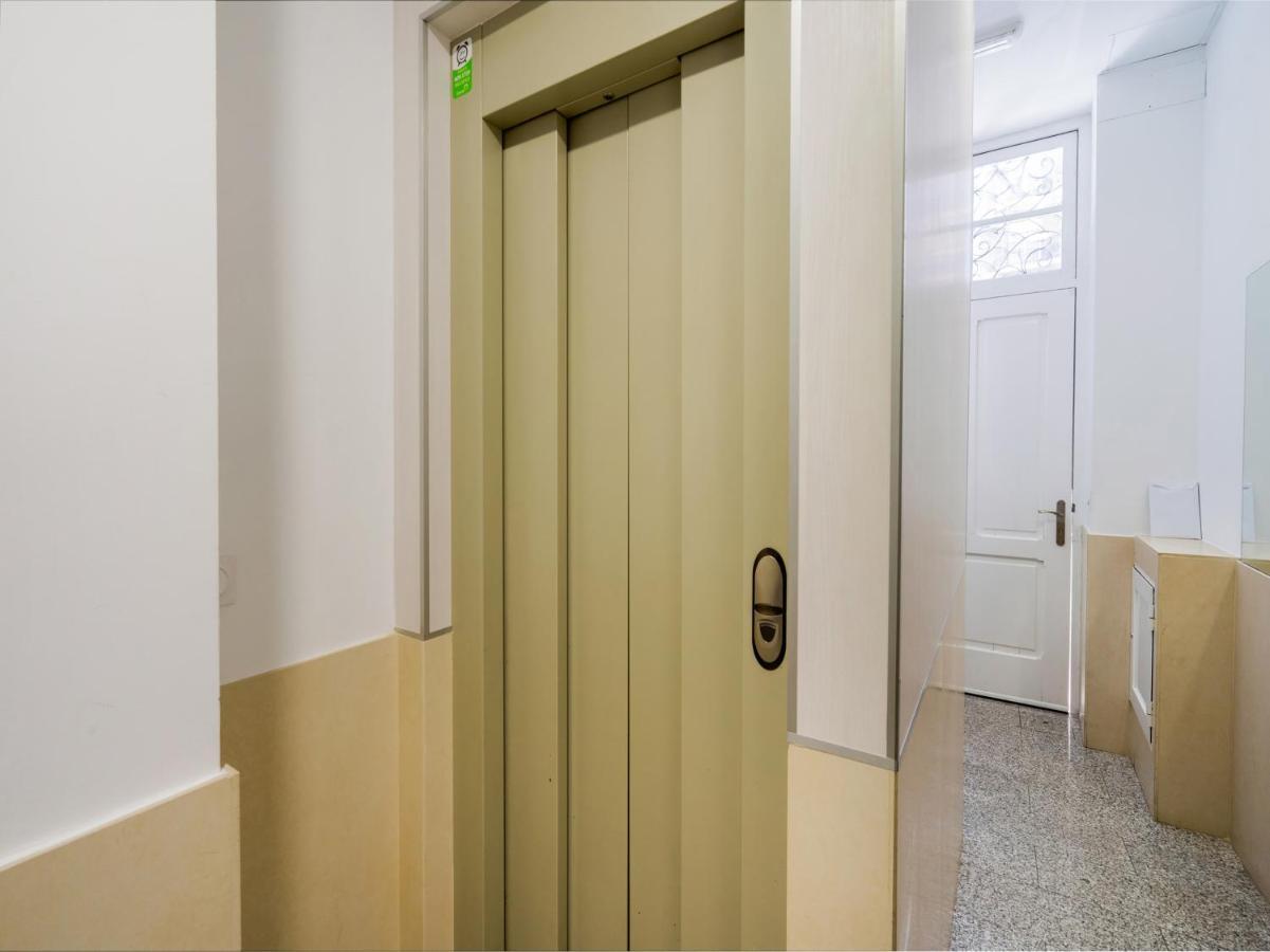 Oyo Style Apartments Puerto Valencia Luaran gambar